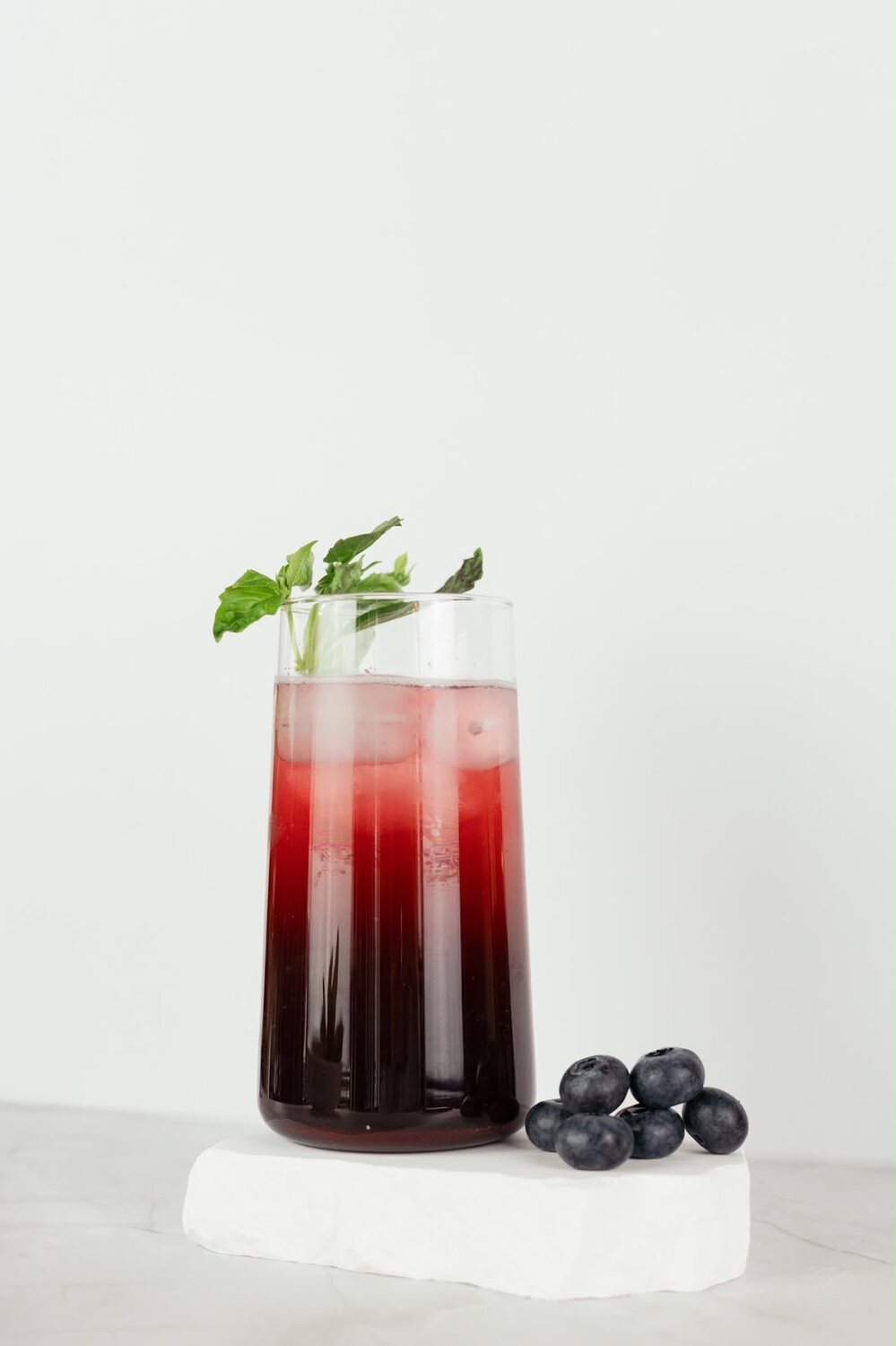 Berry Basil – hausgemachte Beerenlimonade bei Salü